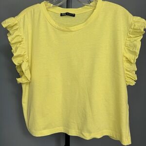 Zara‎ Flutter Sleeves Crop Top in Yellow, Size L